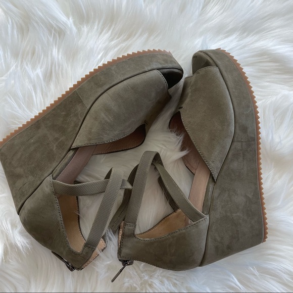 Eileen Fischer Wylee Platform Wedge Sandals - Picture 5 of 8